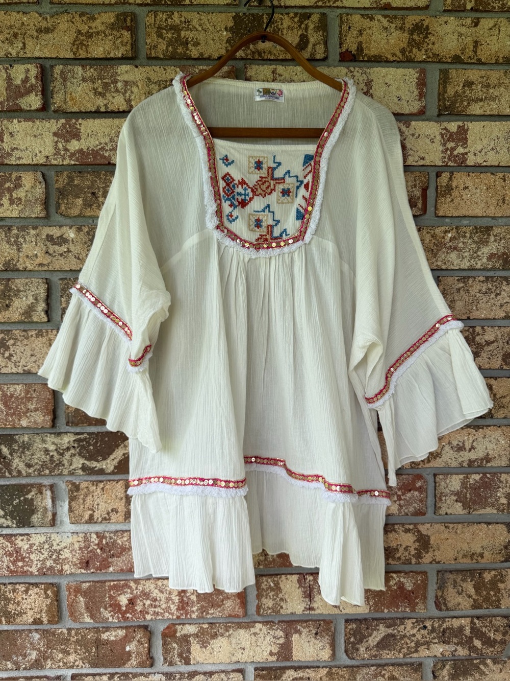 India Boutique Embroidered Peasant Tunic Top One Size Beautiful!